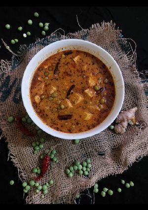 झटपट मटर पनीर (Instant Matar Paneer) रेसिपी मुख्य फोटो