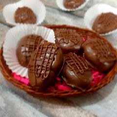 A picture of Peanut butter easter eggs vegan.