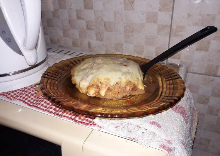 Pastel de papas con relleno de pollo