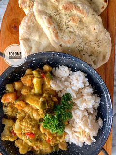 Una foto de 🌿Curry vegano con garbanzos🌿