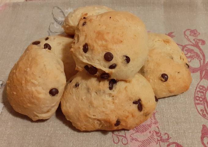 Ricetta Panini allo yogurt con gocce di cioccolato fondente di Jessica  Pagine Di Cucina - Cookpad