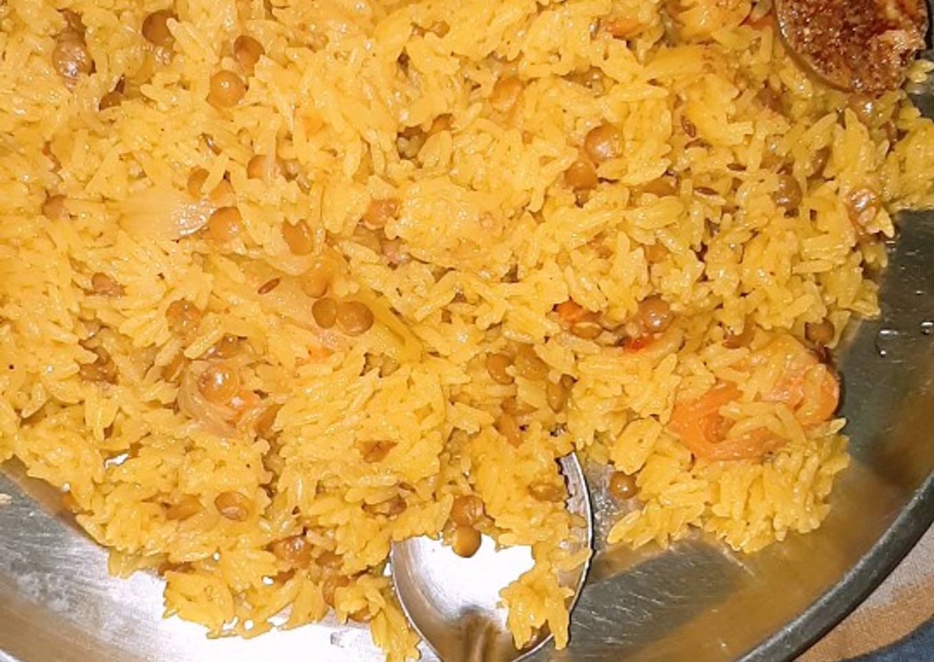 Kaire khichdi (green mango)