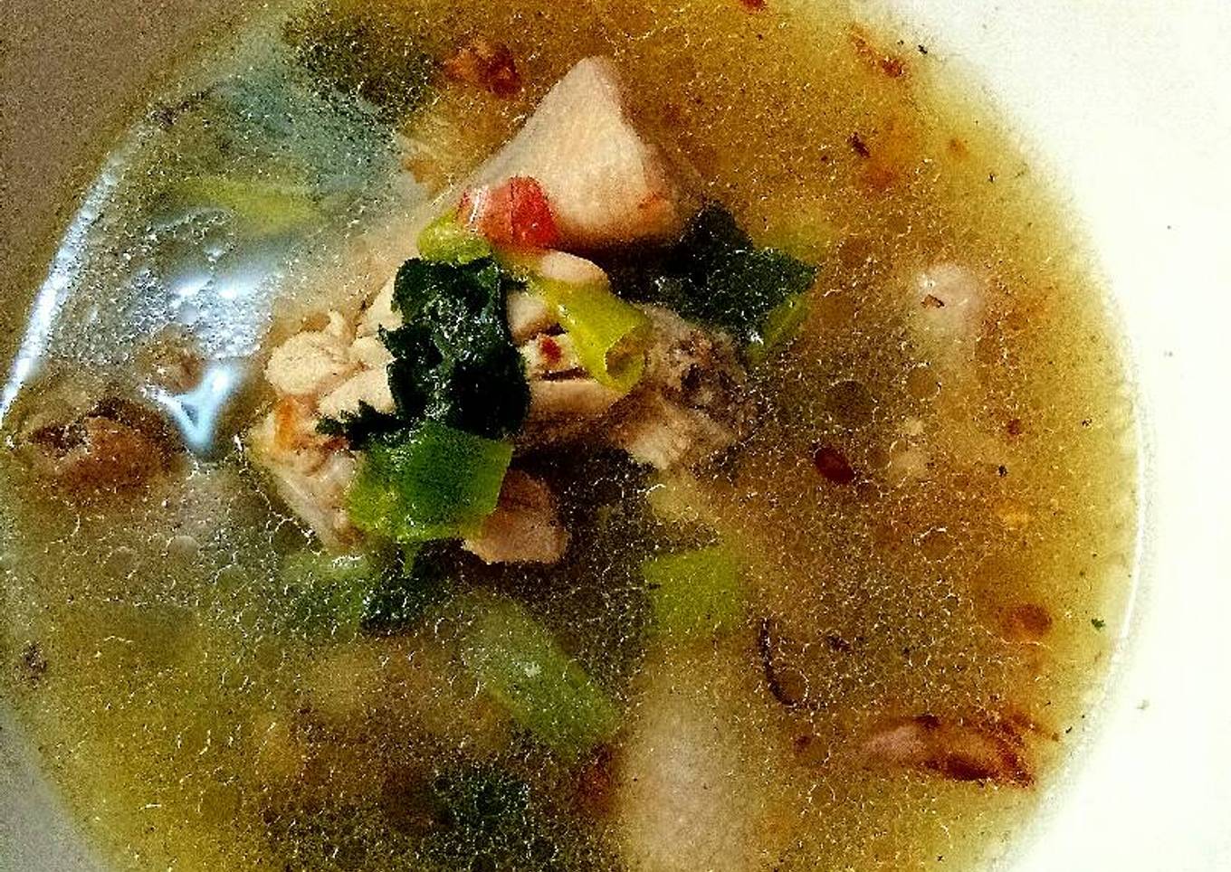 Sop ayam bening tanpa sayuran sederhana tapi menggelgarrrrr :D