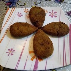 A picture of Veg cutlet.