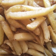 A picture of Fried chips.