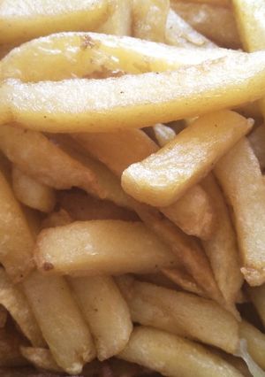 A picture of Fried chips.