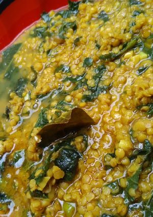 মুসুরির ডালে পাটশাক রেসিপির প্রধান ছবি