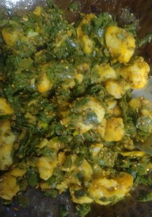 लौकी छिलका भुर्जी(lauki chhilka bhurji recipe in hindi) रेसिपी मुख्य फोटो