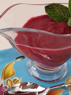 Una foto de Salsa de frutos rojos