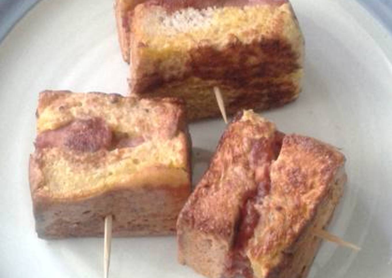 Roti Isi Kornet balut telur