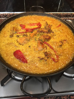 Una foto de Arroz con pollo campero