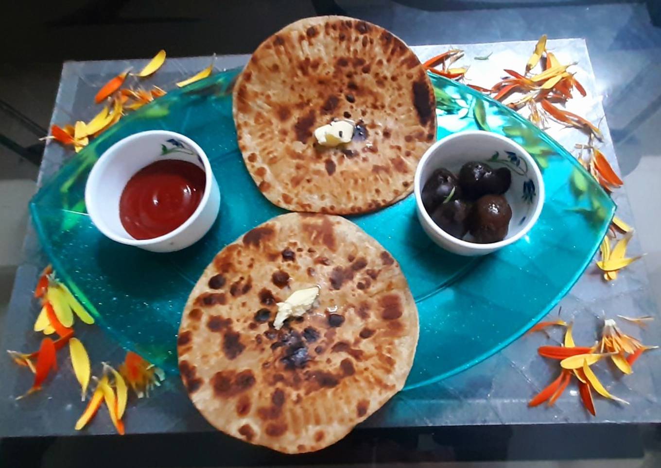 Double layer aloo paratha