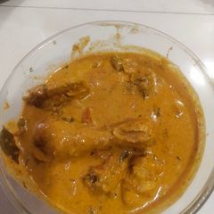 A picture of Chicken curry in coconut milk.