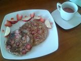 Panqueques de frutas: manzana🍎y fresa🍓