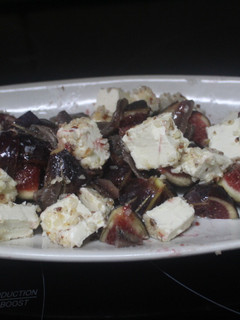 Una foto de Ensalada de higos con queso