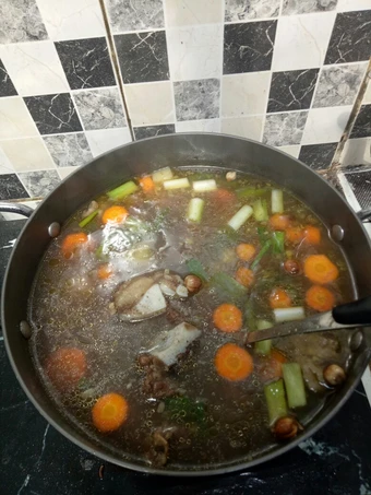 Cara Mudah Menyiapkan Resep Sop tulang sapi tanpa ribet yang Enak Banget Anti Ribet, Bisa Manjain Lidah