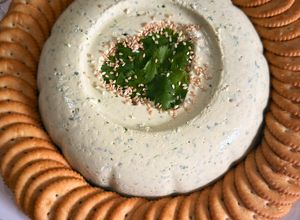 Una foto de Mousse Cilantro para Botana