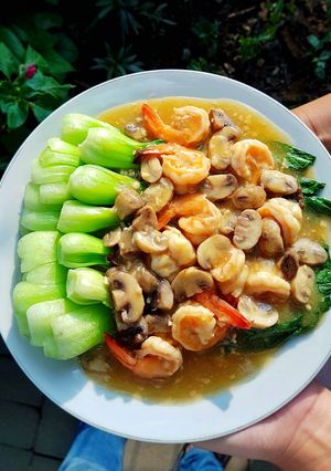 Foto resep Pokcoy Siram Jamur