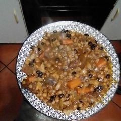 A picture of Sunday Cachupa (a samp, beans & beef dish).