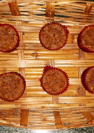 Una foto de Muffins de manzana y canela