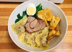 Hình của món Mì Vằn Thắn- Mì Hoành Thánh.