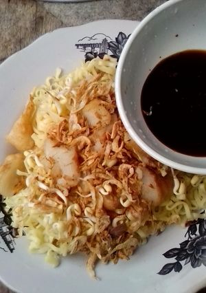 Foto resep Rujak mie #pekaninspirasi