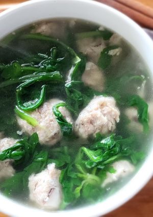 Hình của món Cải cúc nấu mọc.