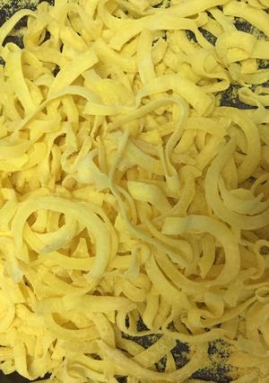 Hình của món Mứt dừa nghệ mật ong.