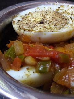ஸ்பிரிங் ஆனியன் முட்டை ரோஸ்ட் (Spring Onion Muttai Roast Recipe in Tamil) செய்முறை முக்கிய புகைப்படம்