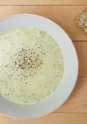A picture of Keto Creamy Broccoli & Cheese Soup.