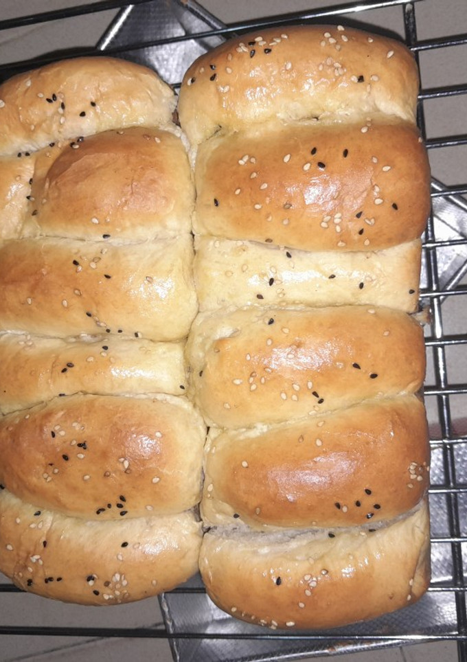A picture of Coconut bread.
