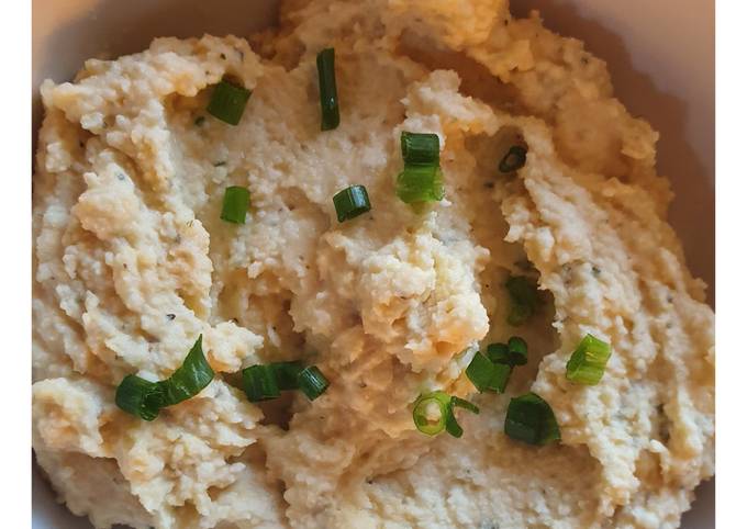 Hummus de porotos de manteca y ciboulette 🤍💚