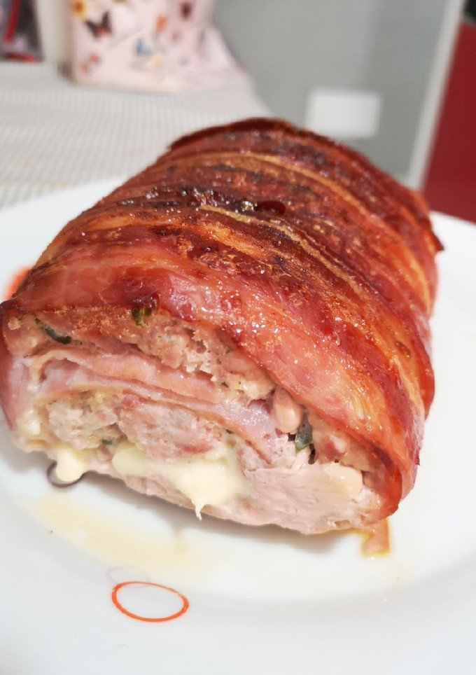 Una foto de 🍖Rolling de bacon y carne