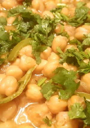A picture of Delicious chickpea curry😊.