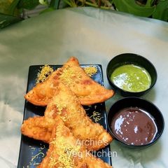 A picture of 🔹Samosa.