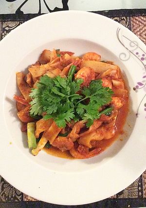 รูปของ พริกแกงกุ้งหน่อไม้เห็ด