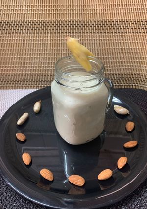 A picture of Jackfruit oats milkshake.