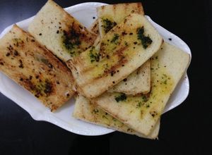 Foto resep Roti tawar dengan bawang putih dan parsley