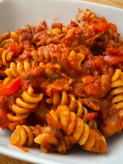 Una foto de Pasta con chorizo vegano