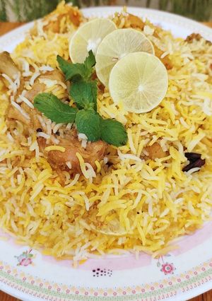 A picture of Chicken Biryani 😋😋.