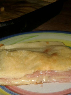 Una foto de Tarta de jamón y queso con masa licuada