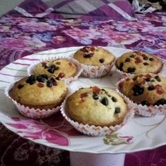A picture of Choco chip  vanilla muffins.