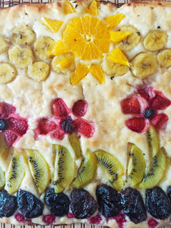 Una foto de Una Focaccia dulce con frutas, con Thermomix