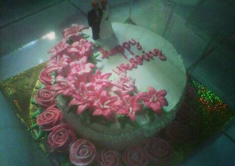 Wedding cake pinky by Bunda Kiara