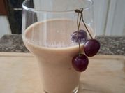 Une photo de boisson lait d'amande