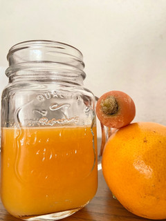 Una foto de Licuado de zanahoria, manzana y naranja