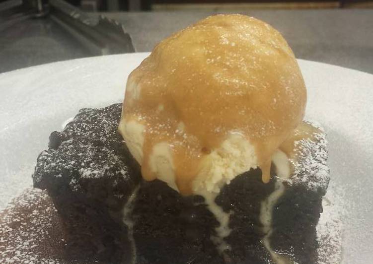 Sticky toffee pudding