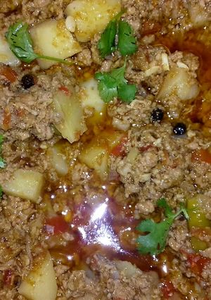 A picture of Dhaba Style Aalu Keema.
