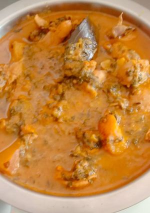 মেথি শাক দিয়ে চিকেন (methi shak diye chicken recipe in Bengali) রেসিপির প্রধান ছবি
