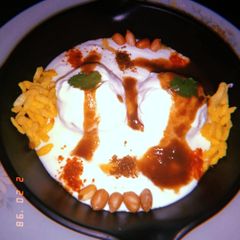 A picture of Bread Dahi Bhalle.